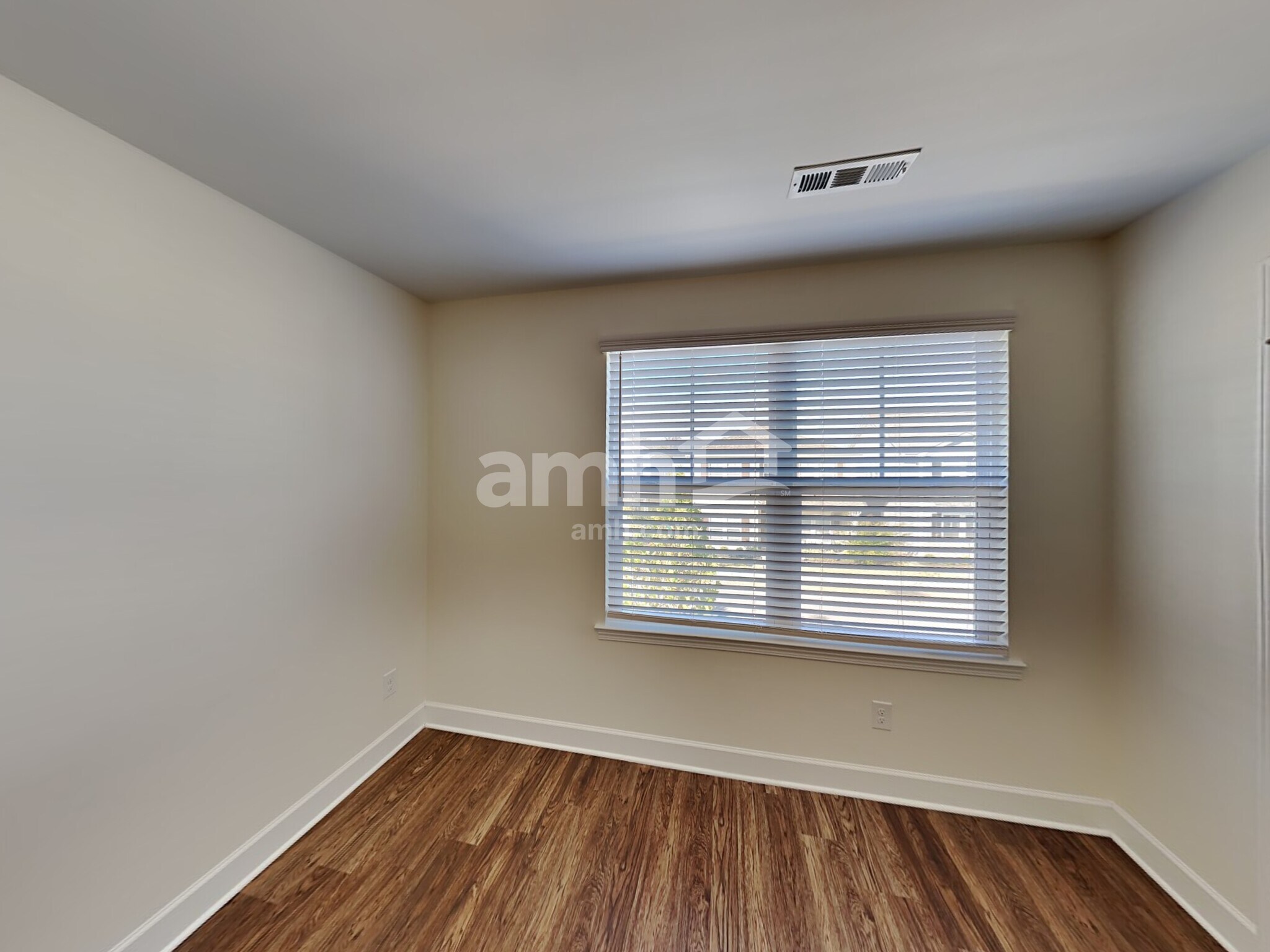 Building Photo - 5072 Trailwater Dr