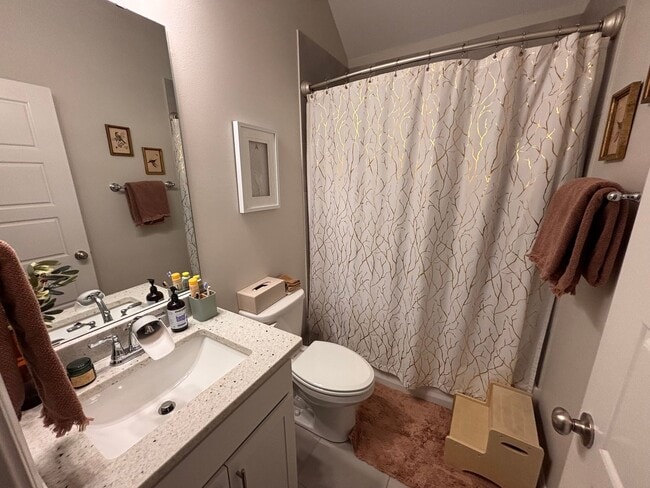 Building Photo - 224 Cullom Dr