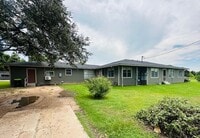 Building Photo - 2727 Nelga Rd