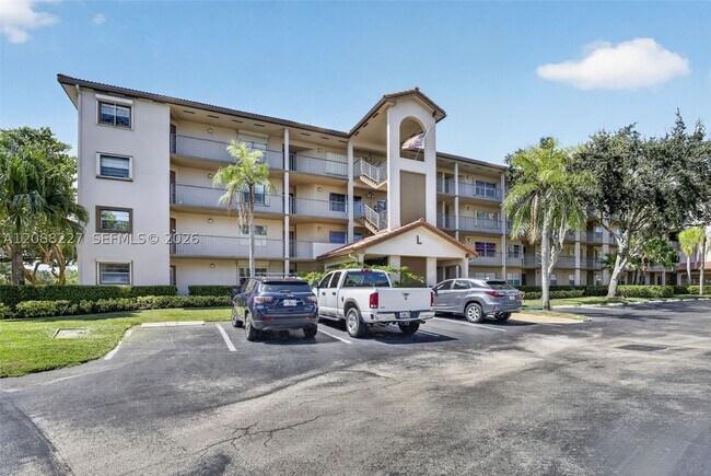 Building Photo - 1200 SW 125th Ave