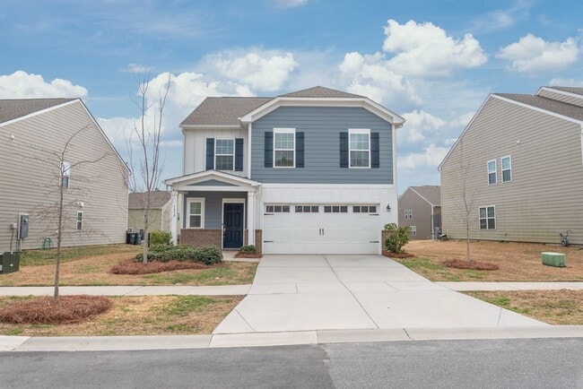 Building Photo - Move-in Ready 5 Bedroom Home!