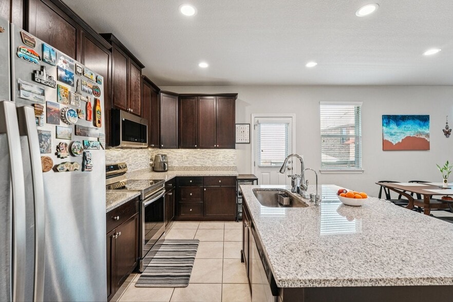 Building Photo - 617 Appalachian Trl