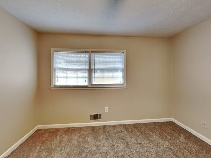 Building Photo - 1811 Wendell Way