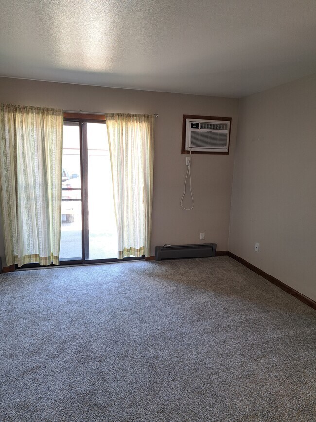 Building Photo - Bridgewood Apartments 907