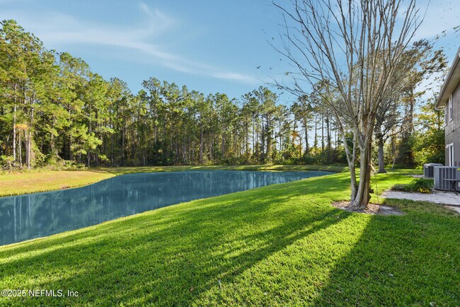 Building Photo - 216 Scrub Jay Dr