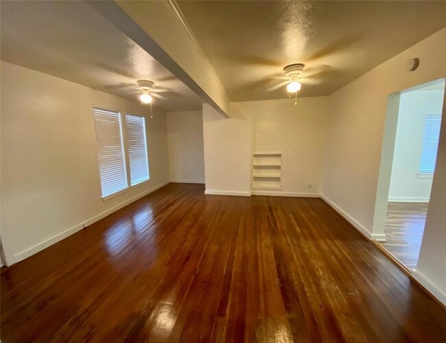 Building Photo - 400 S Bryan-Belt Line Rd