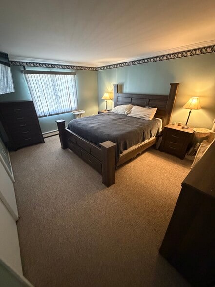 Master bedroom - 919 Bowsprit Pt.