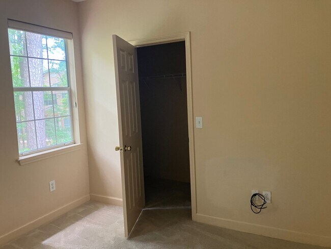 Building Photo - 3 BR / 2 BA at the Preserve