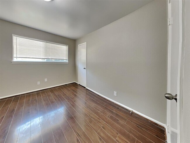Building Photo - 29623 Raestone St