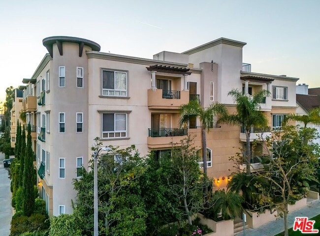 Building Photo - 1257 Brockton Ave