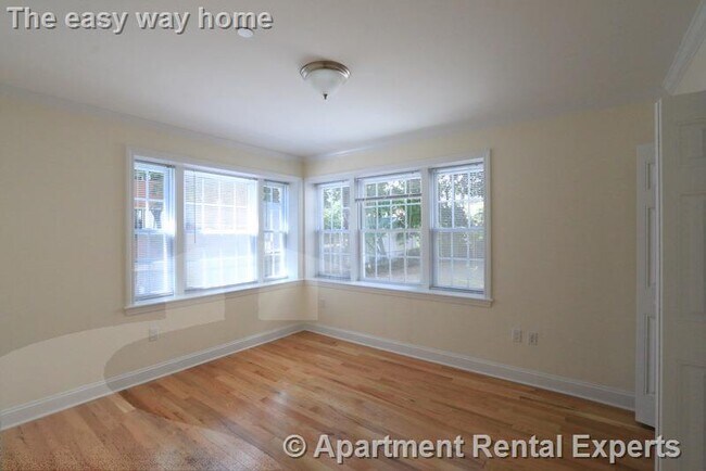 Building Photo - 55 Langdon St