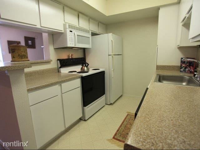 Building Photo - 1 br, 1 bath Condo - 3010 Nasa Pkwy Flat  ...