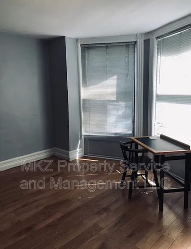 Building Photo - 253 Western Ave