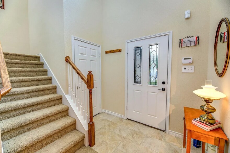 Building Photo - 2409 Creek Villas Dr