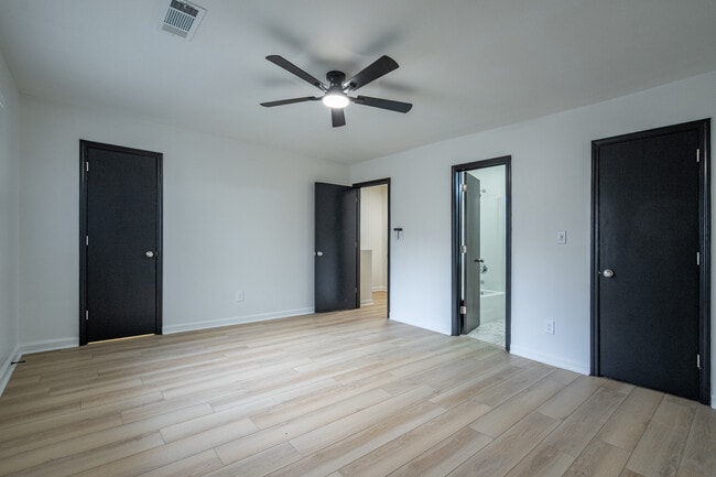 Building Photo - 1545 Springwood Dr SE