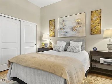 Building Photo - 10055 N 142nd St