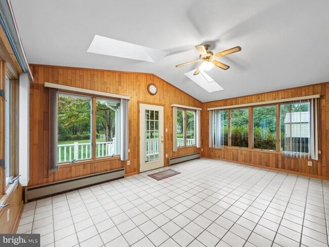 Building Photo - 10034 Chatelaine Cir