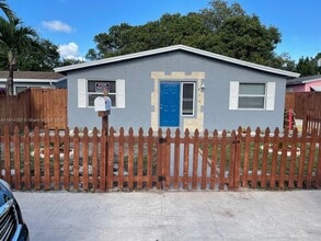 Building Photo - 428 NW 16th Ave