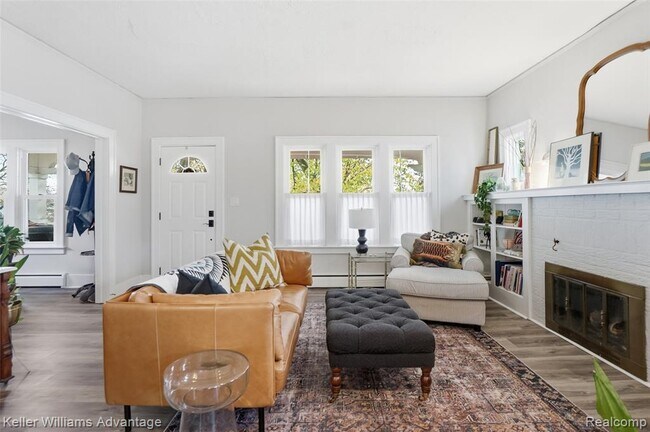 Building Photo - 101 Base Line Rd