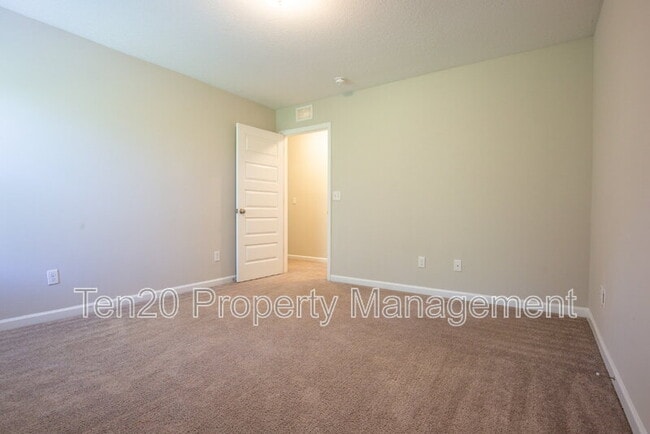 Building Photo - 7272 Sorrel Dr