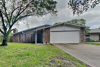 Building Photo - 3815 Marywood Dr