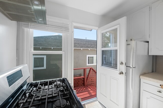 Building Photo - 3493 Meier St