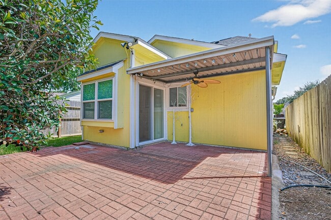 Building Photo - 11525 Teaside Dr