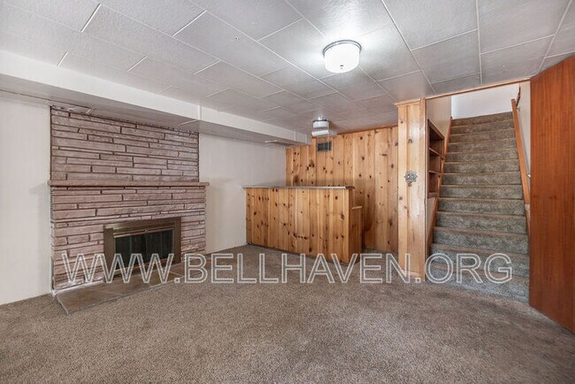 Building Photo - 5524 W Randolph Dr