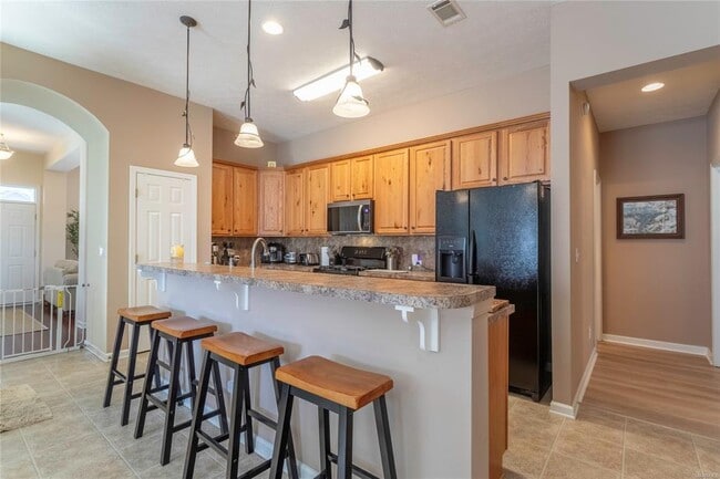 Building Photo - 612 Stoneybrooke Way