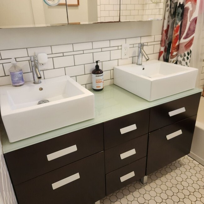 Building Photo - Northpark 3bed 1 bath house, Upgraded in  ...