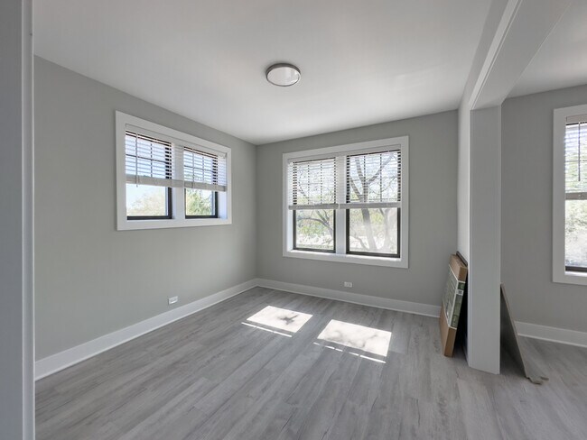 Building Photo - 378 Hazel Ave