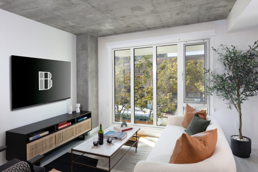 Building Photo - The Brady