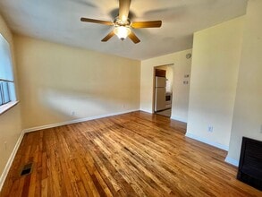 Building Photo - 2-Bedroom 1-Bathroom Duplex in West Fort Collins