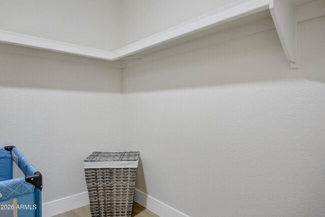 Building Photo - 6863 E Kelton Ln