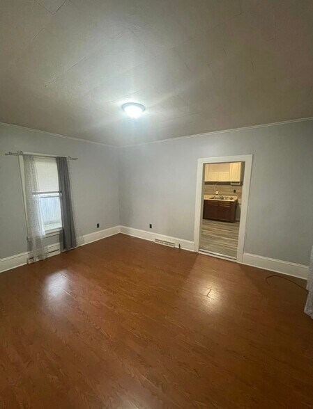 Building Photo - 347 Euclid Ave