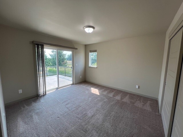 Building Photo - 2200 Greenview Cir