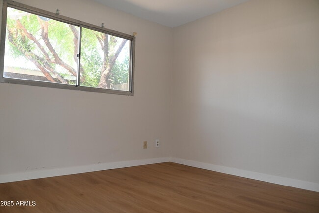 Building Photo - 5039 N 81st St