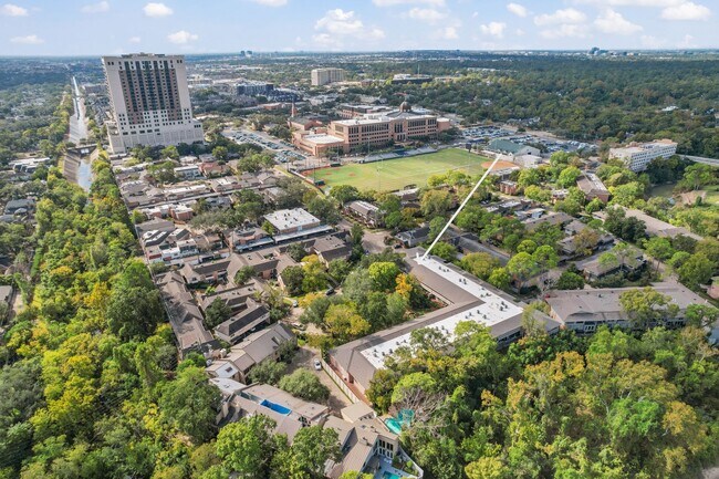 Building Photo - 642 S Ripple Creek Dr