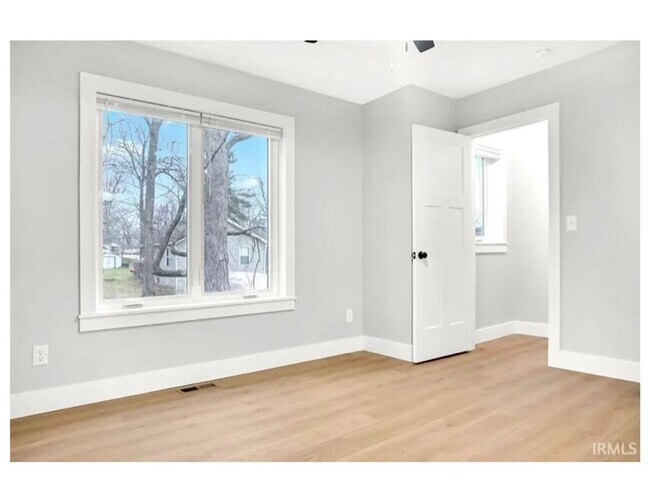 Building Photo - 111 S Jefferson St