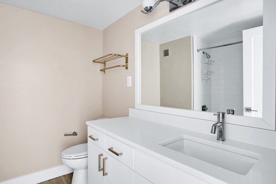 Building Photo - 1515 Richmond Hwy