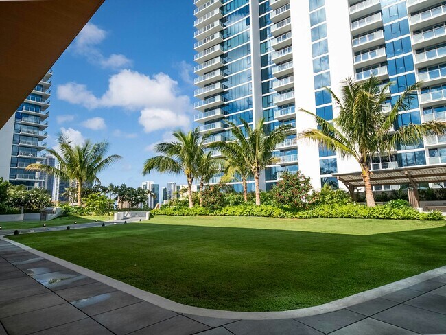 Building Photo - 1515 Liona St