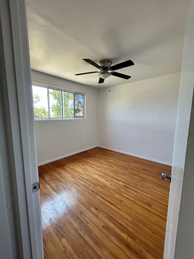 Building Photo - 6852 Rockland St