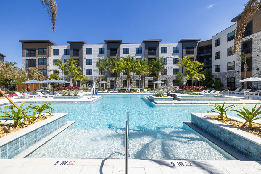 Primary Photo - The Concord Luxury Apartments