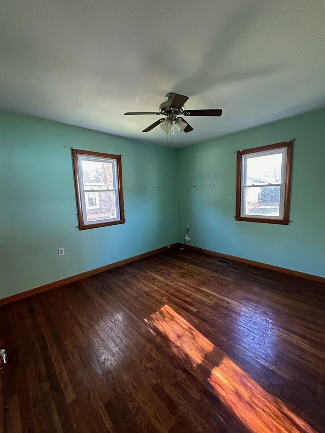 Building Photo - Charming 2 Bed 1 Bath House For Rent in Bo...