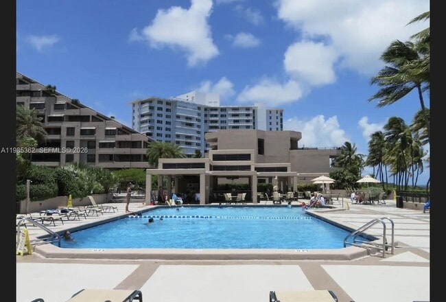 Building Photo - 201 Crandon Blvd