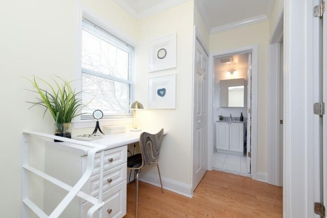 Building Photo - 1 bedroom in Boston MA 02467
