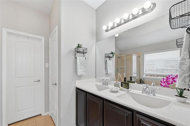 Building Photo - 124 Chalk Rd