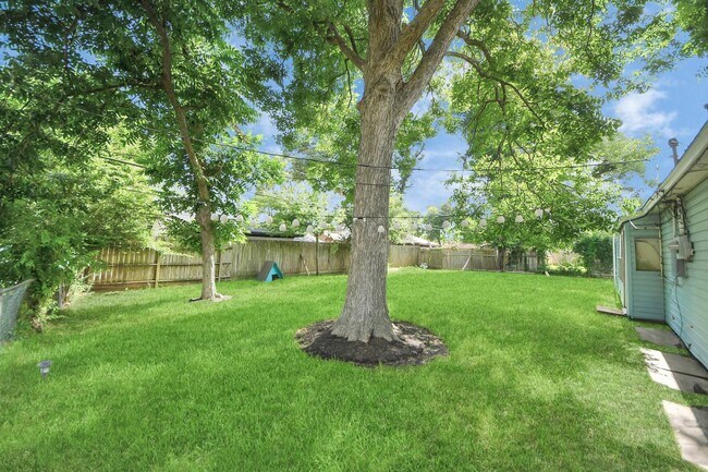 Building Photo - Charming and well-maintained home in the heart of Pasadena!