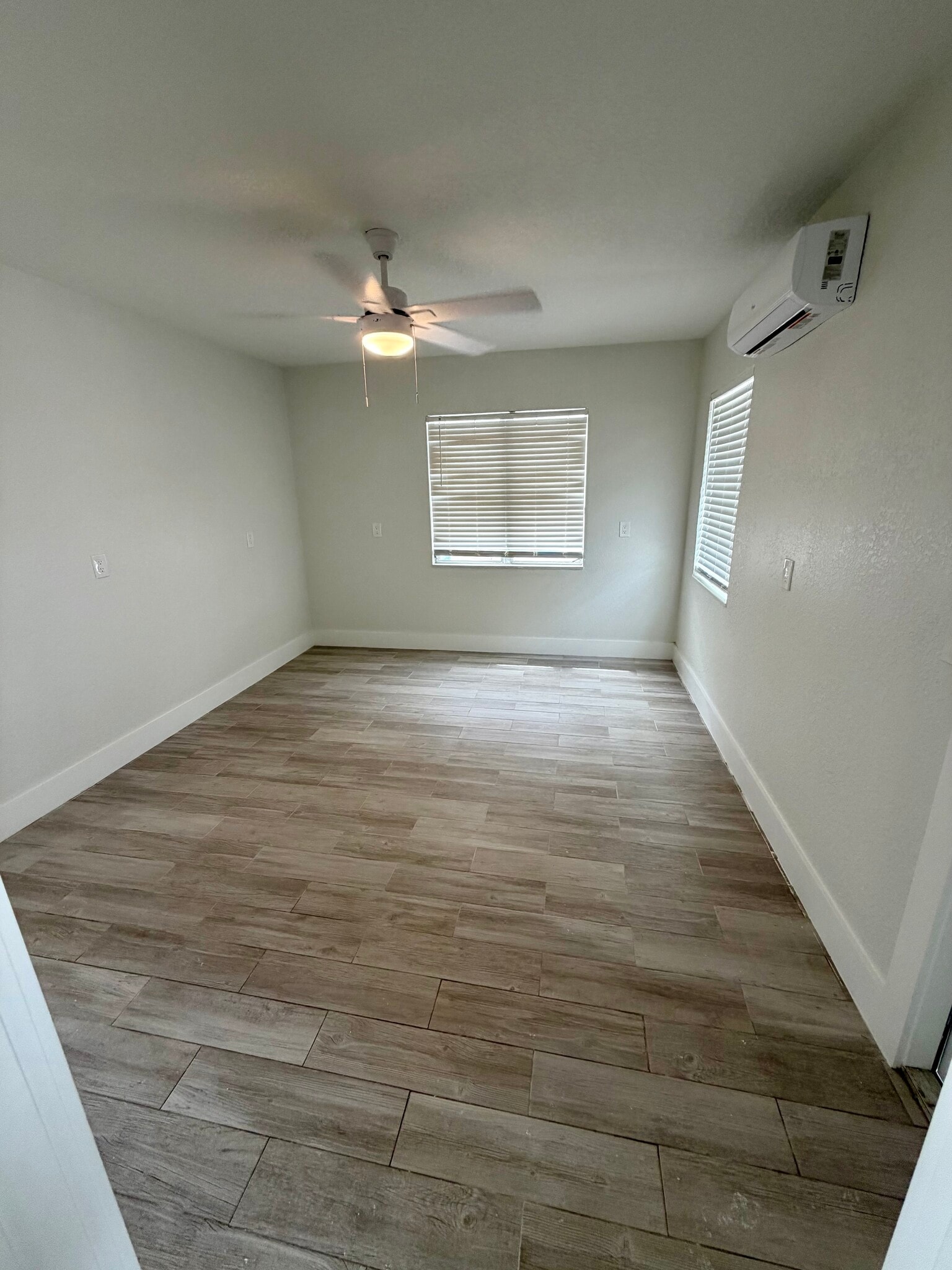 Building Photo - 154 147th Ave E