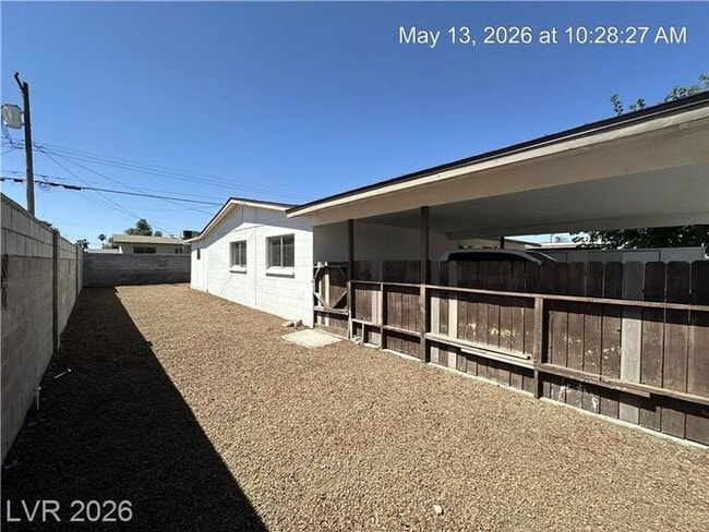 Building Photo - Cozy 4-Bedroom Home Near Las Vegas Strip with Large Yard & Covered Patio